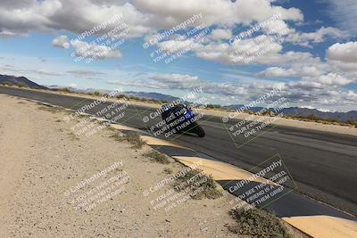 media/Nov-16-2025-Race Pace (Sun) [[8c5fa54630]]/Verified Riders/6-Turn 10 Inside (1145am)/